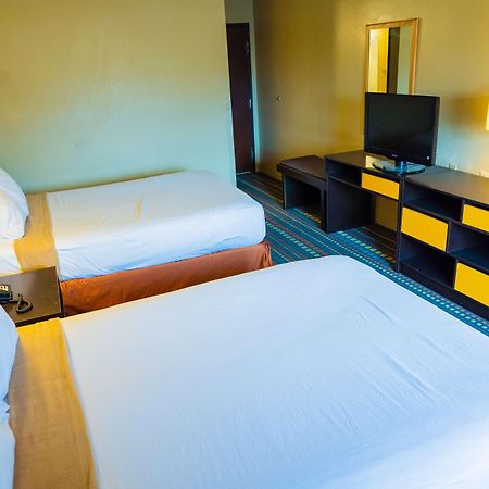 Hotel Super 8 by Wyndham Belen NM Exterior foto
