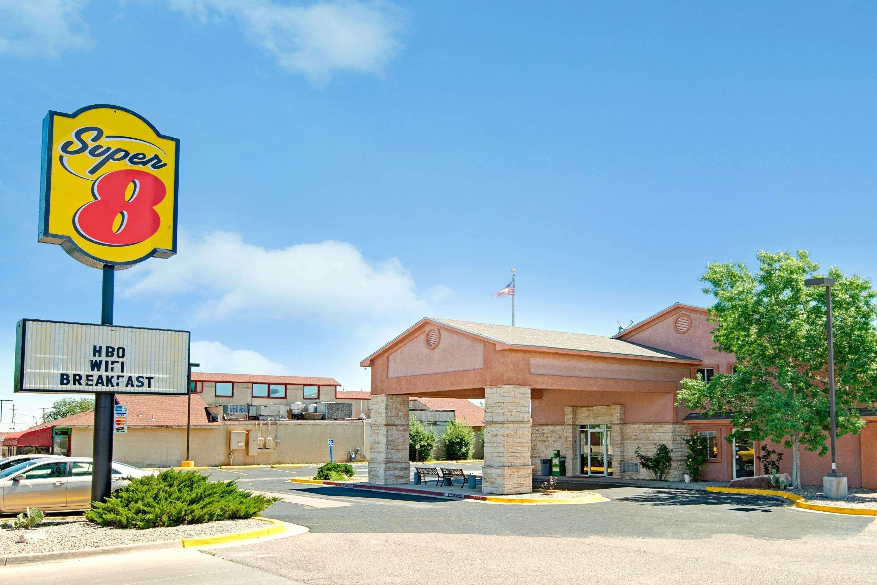 Hotel Super 8 by Wyndham Belen NM Exterior foto